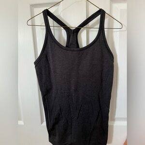 Lululemon workout top